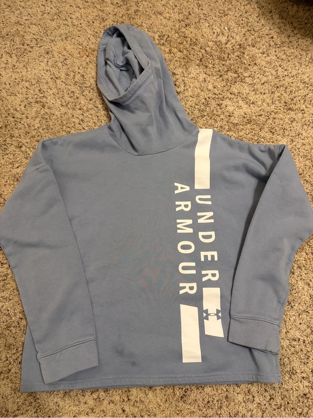 Under Armour Men’s Light Blue Crewneck Hoodie with Vertical Logo